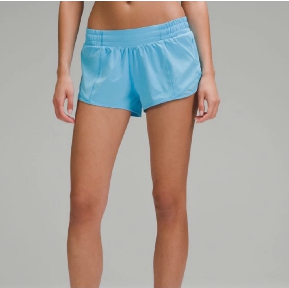 Lululemon Low Rise Hotty Hot Shorts 2.5 Kayak Blue Size 2